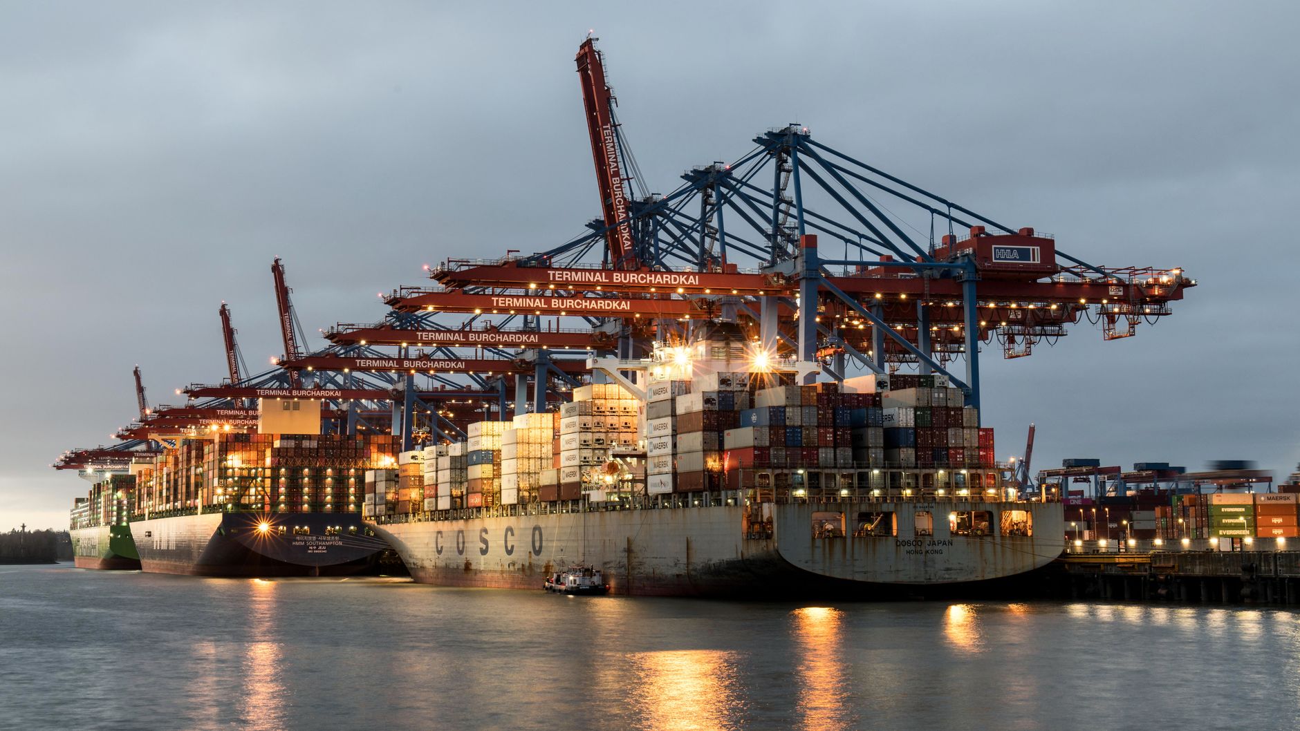 Cargo from Turkey to Libya: Air & Sea Shipping Solutions
